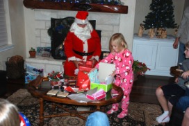 2013-12-23 21-12-08 Hildebrand Christmas.jpg
